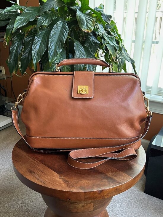 Celine Handbags - CELINE Smooth Calfskin Doctor Frame Bag British Tan 👜